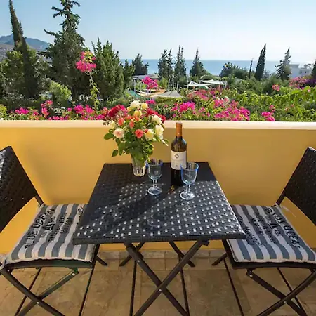 Le Petit Refuge 2 Floor Maisonette With Seaview Feriehus *