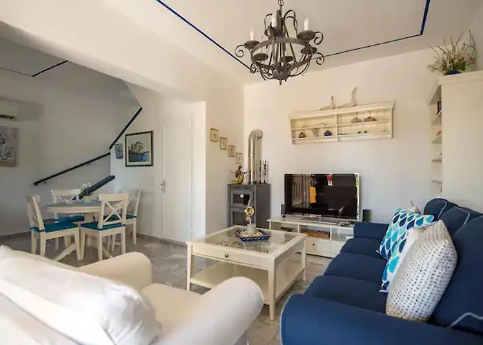 Le Petit Refuge 2 Floor Maisonette With Seaview ארכאנגלוס