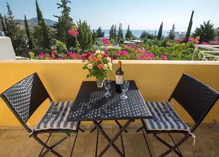 Le Petit Refuge 2 Floor Maisonette With Seaview בית נופש *