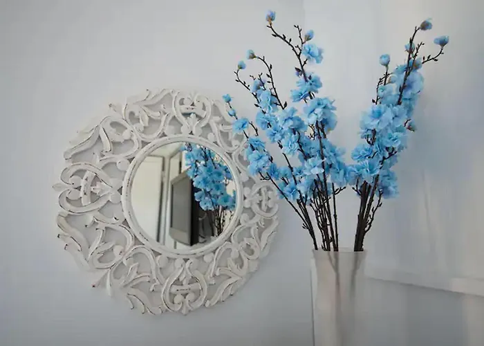 בית נופש Le Petit Refuge 2 Floor Maisonette With Seaview *