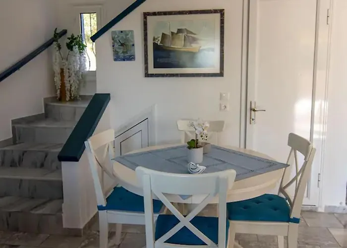 בית נופש Le Petit Refuge 2 Floor Maisonette With Seaview