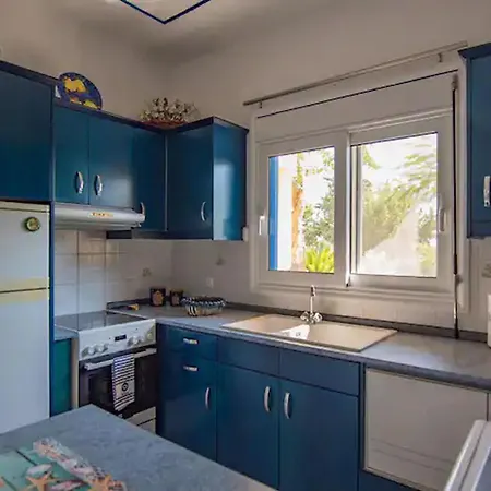 Le Petit Refuge 2 Floor Maisonette With Seaview