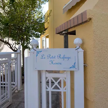 Le Petit Refuge 2 Floor Maisonette With Seaview *