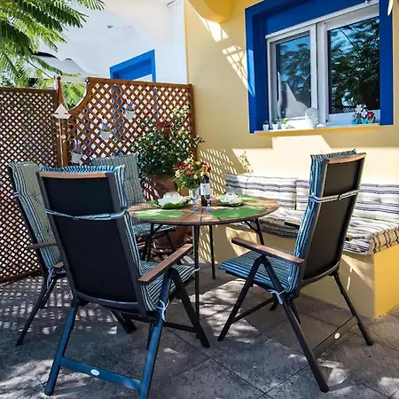 Nyaraló Le Petit Refuge 2 Floor Maisonette With Seaview Arhángelosz