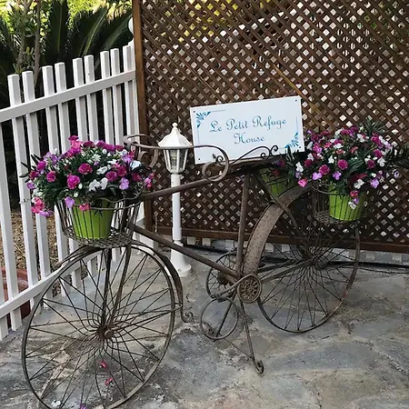 펜션 Le Petit Refuge 2 Floor Maisonette With Seaview *