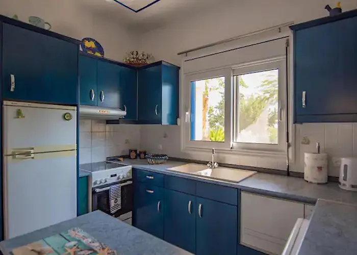 Le Petit Refuge 2 Floor Maisonette With Seaview