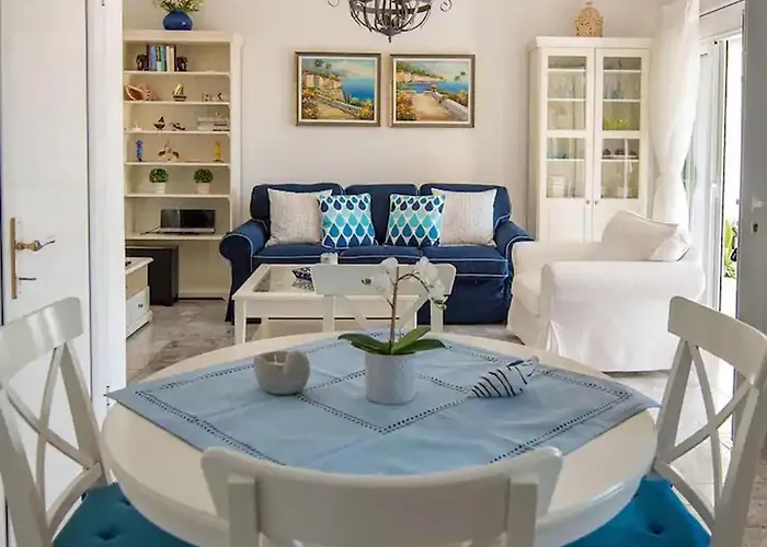 Le Petit Refuge 2 Floor Maisonette With Seaview 펜션